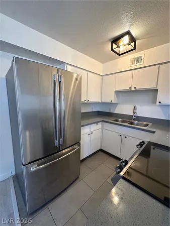 $1,300 | 4920 Stanley Avenue, Unit 4, Las Vegas, NV 89115