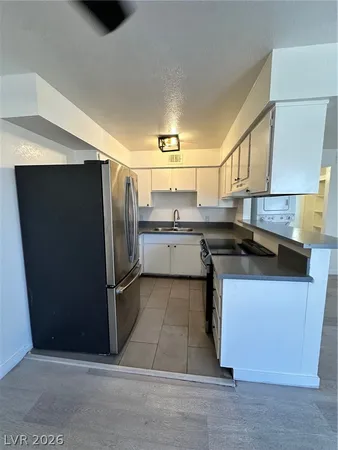 $1,300 | 4920 Stanley Avenue, Unit 4, Las Vegas, NV 89115