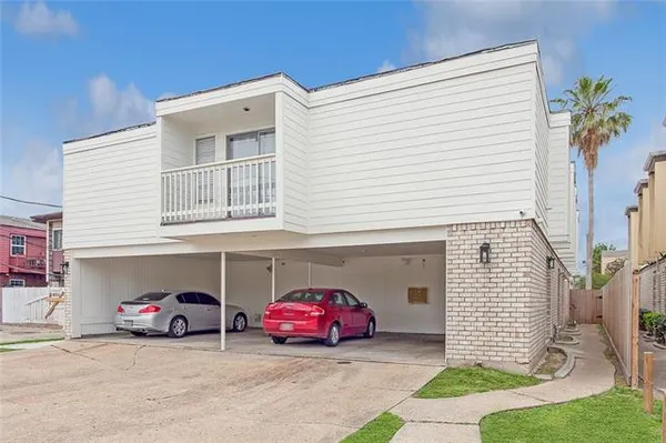 $1,500 | 2408 Giuffrias Avenue, Unit C, Metairie, LA 70001
