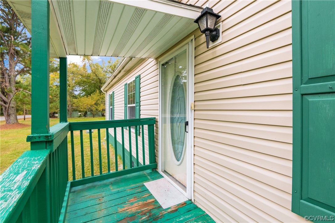 17221 Courtney Road Hanover, VA 23069 - Photo 3 of 43 Gallery Image 3