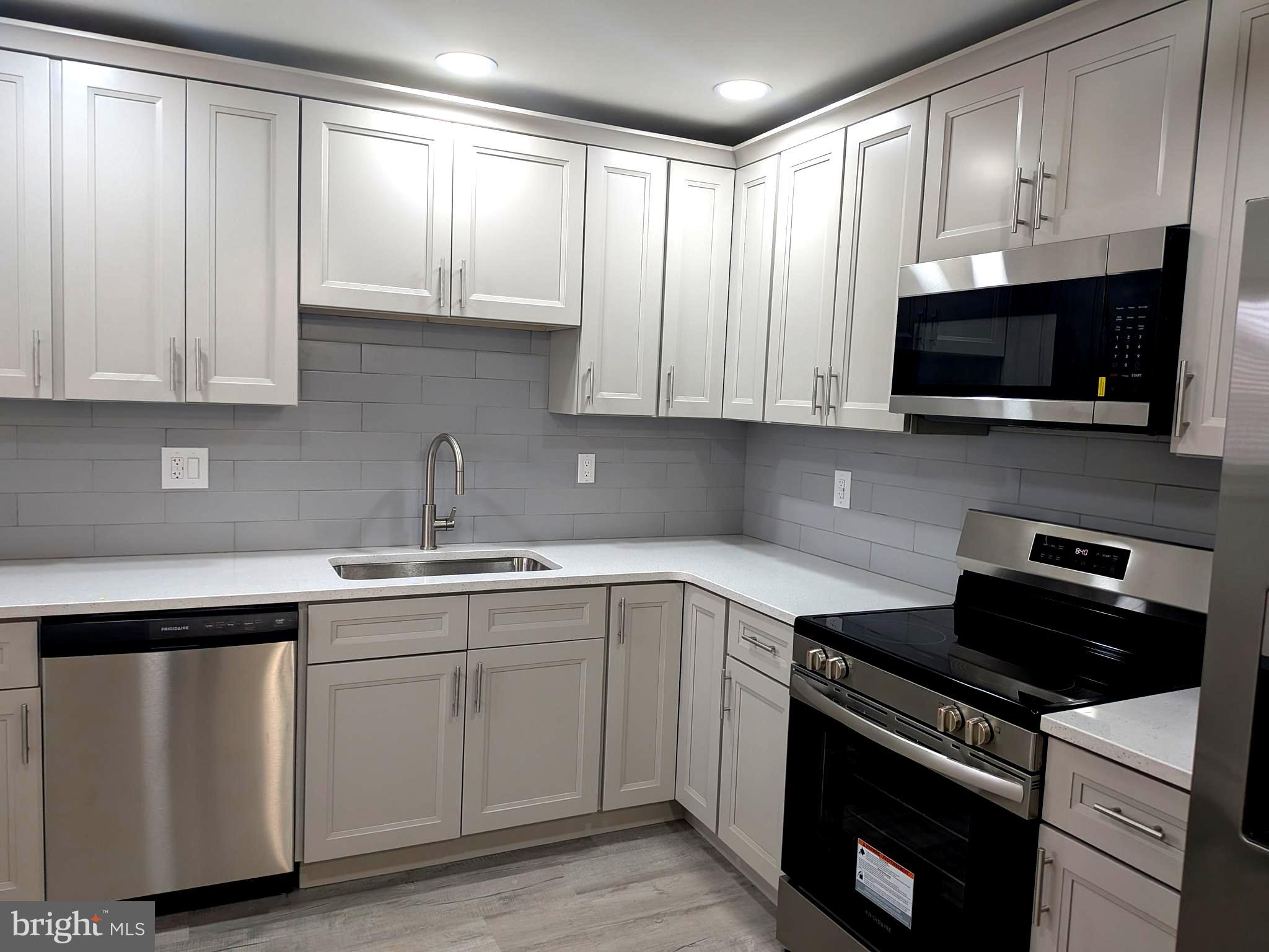 71 Handy Road Levittown, PA 19056 - Photo 5 of 15