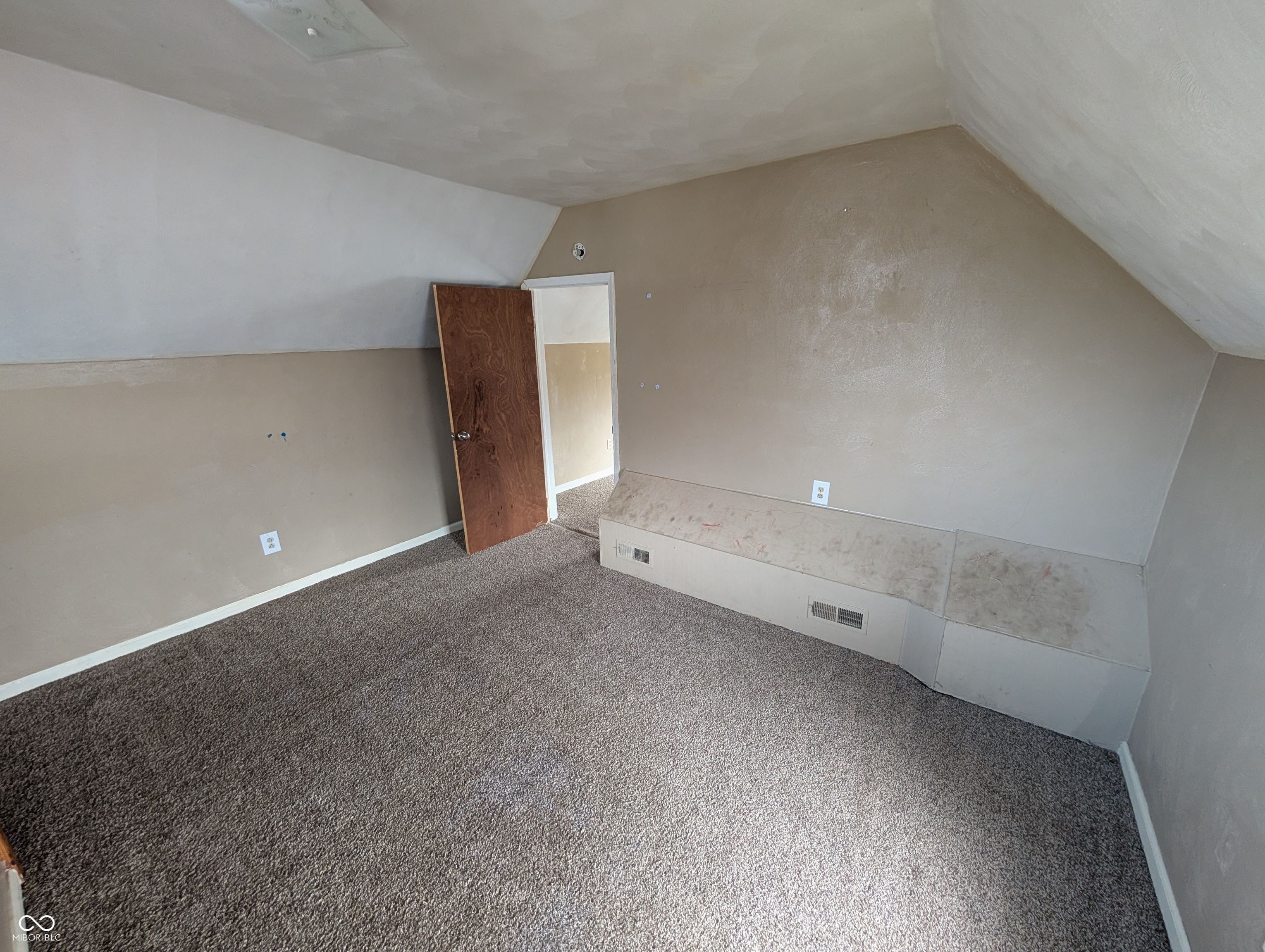 1917 Cedar Street Anderson, IN 46016 - Photo 10 of 29