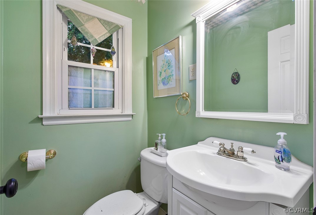 9413 Midvale Road Henrico, VA 23229 - Photo 22 of 44 Gallery Image 22