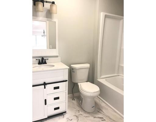 29 Foster Street Springfield, MA 01105 - Photo 14 of 30
