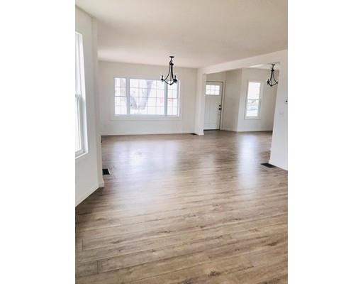 29 Foster Street Springfield, MA 01105 - Photo 15 of 30
