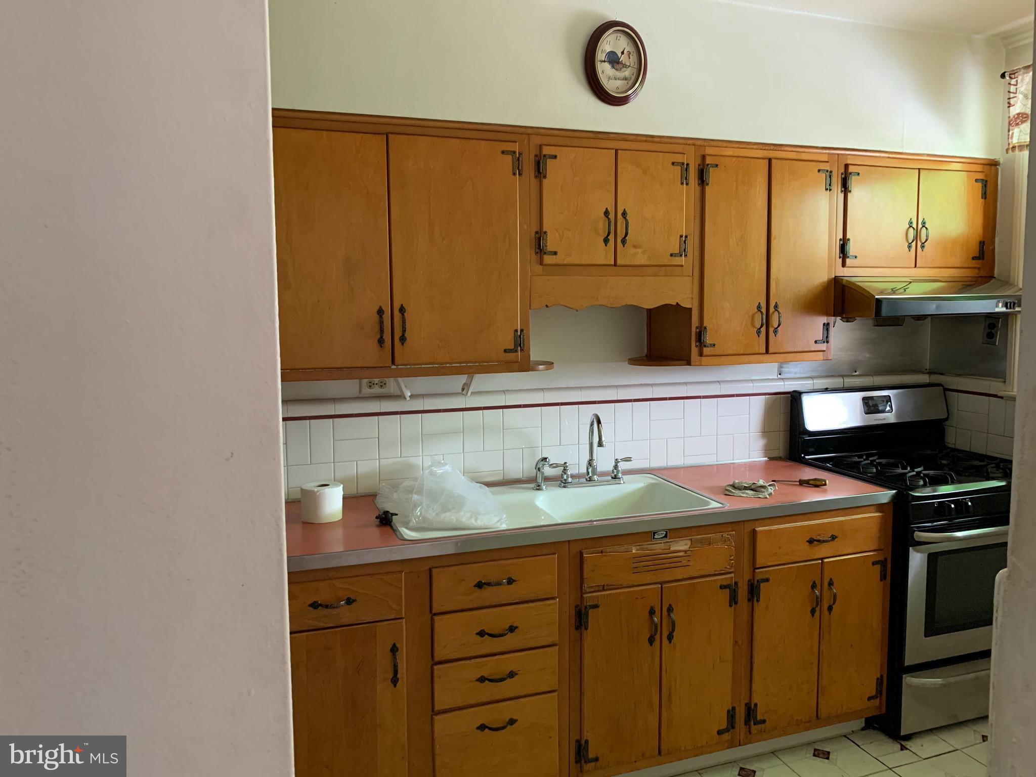 6654 Rutland Street Philadelphia, PA 19149 - Photo 10 of 35 Gallery Image 10