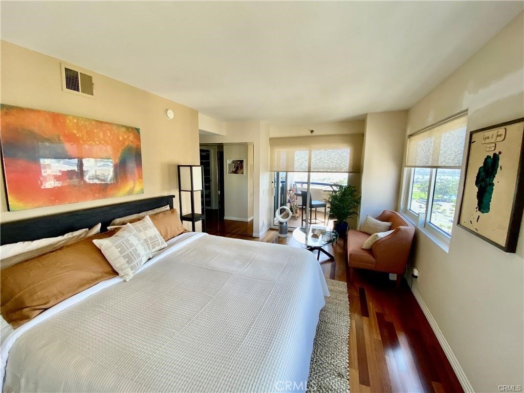 525 East Seaside Way, Unit 1203 Long Beach, CA 90802 - Photo 5 of 11