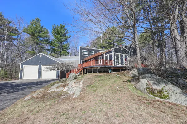 $749,000 | 144 Beachwood Avenue, Kennebunkport, ME 04046