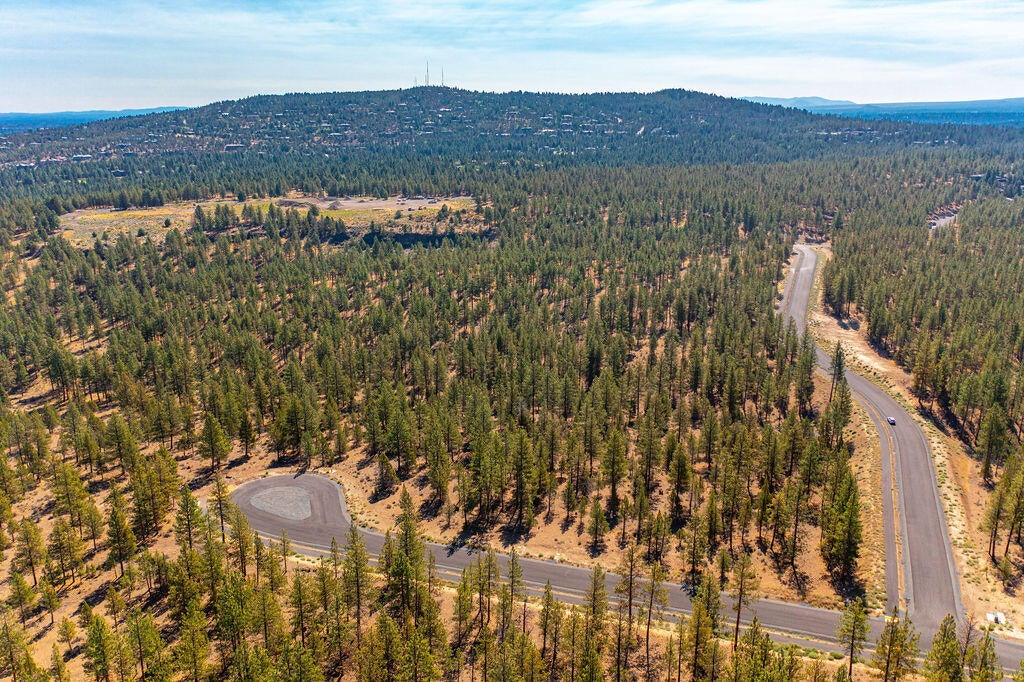 10 Skyline Ranch Road Bend, OR 97703 - Photo 11 of 22 RileyVisuals-59