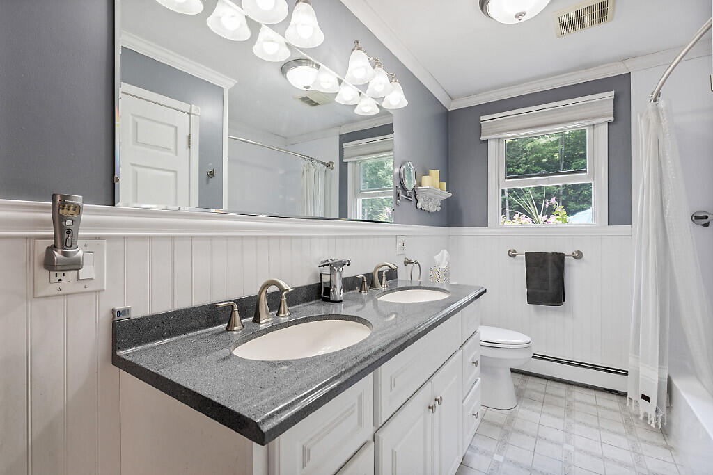 48 Sanford Road Augusta, ME 04330 - Photo 21 of 32 Full Bath