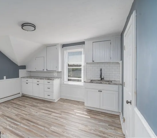 $1,800 | 14 Winthrop Avenue, Providence, RI 02908