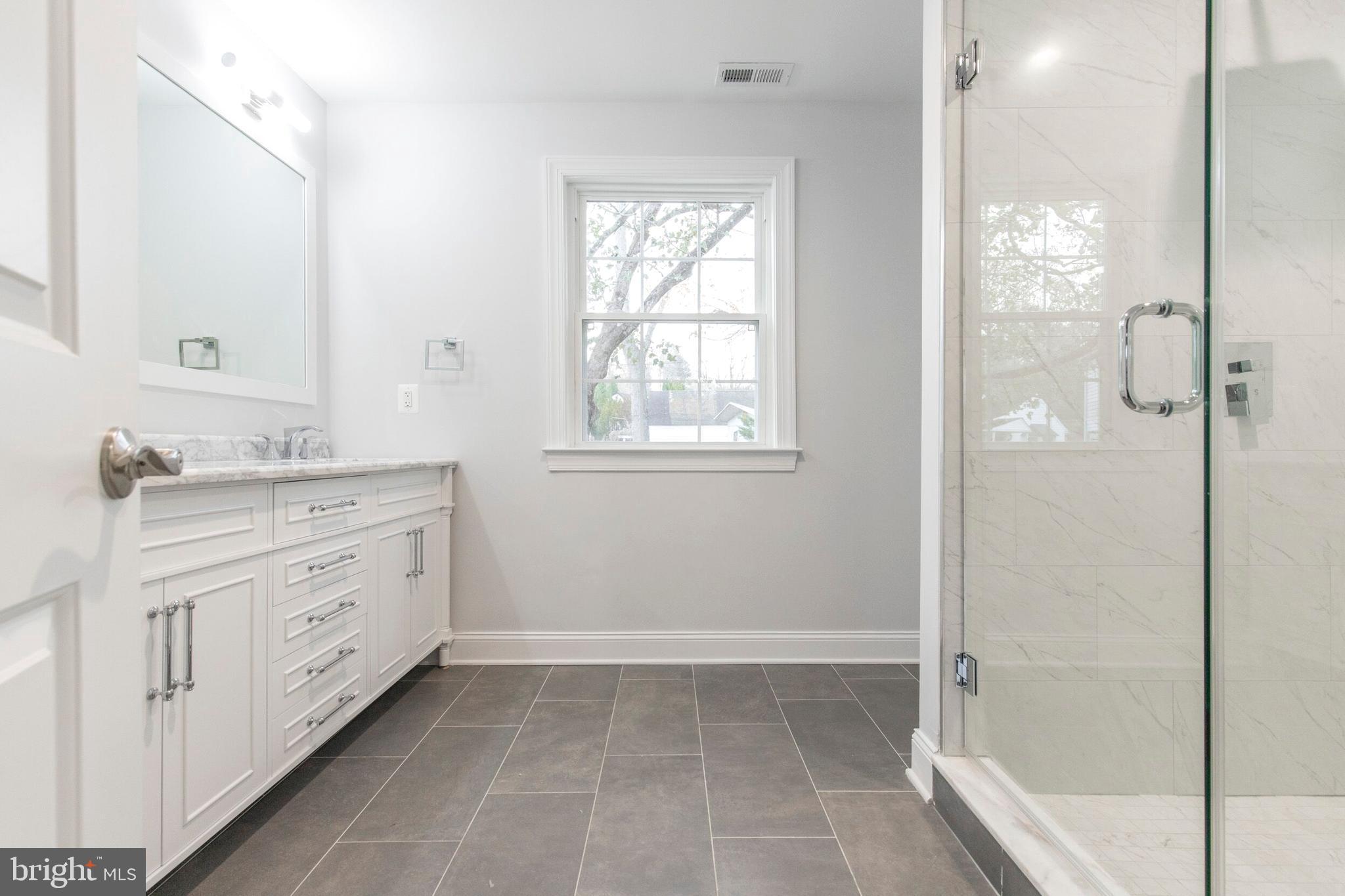 18 Devonwood Road Wayne, PA 19087 - Photo 14 of 22 MBR Bath