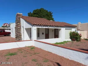 $1,900 | 42 East 2nd Avenue, Unit 1, Mesa, AZ 85210