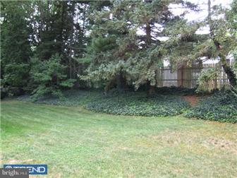 23 Farm Road Ewing, NJ 08638 - Photo 3 of 12 Exterior Back