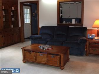 23 Farm Road Ewing, NJ 08638 - Photo 8 of 12 Family Room