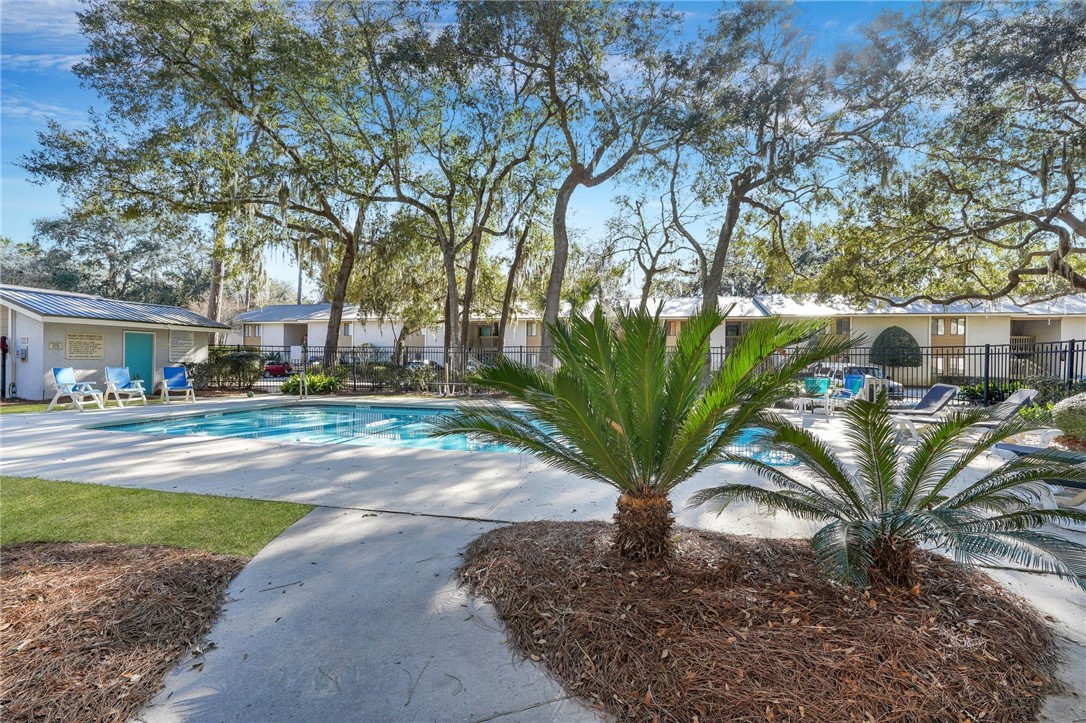 204 Walmar Grove St. Simons Island, GA 31522 - Photo 40 of 45