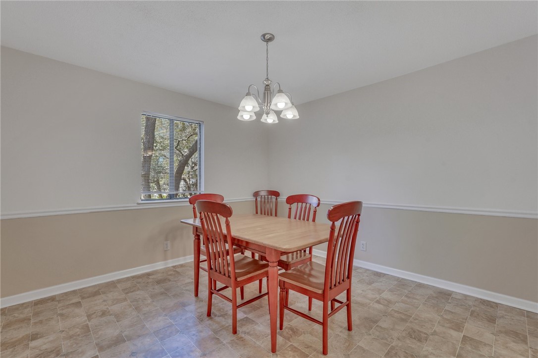 204 Walmar Grove St. Simons Island, GA 31522 - Photo 9 of 45
