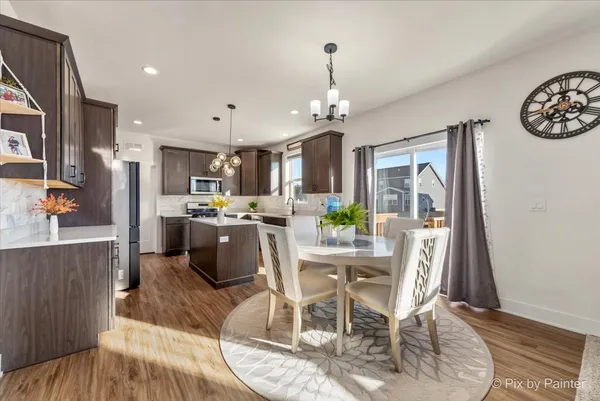 $526,500 | 3553 Doral Drive, Elgin, IL 60124