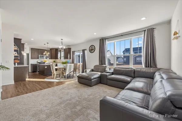 $526,500 | 3553 Doral Drive, Elgin, IL 60124