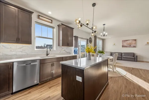 $526,500 | 3553 Doral Drive, Elgin, IL 60124