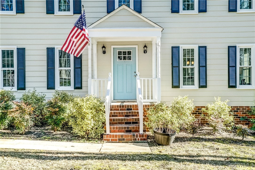 707 Watch Hill Road Midlothian, VA 23114 - Photo 3 of 41 Gallery Image 3