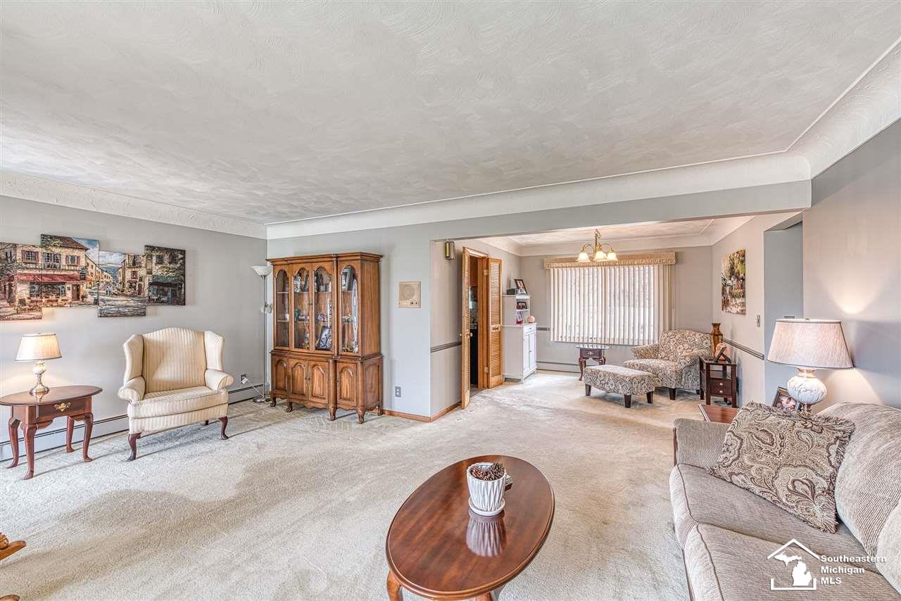 818 Ruff Drive Monroe, MI 48162 - Photo 5 of 36
