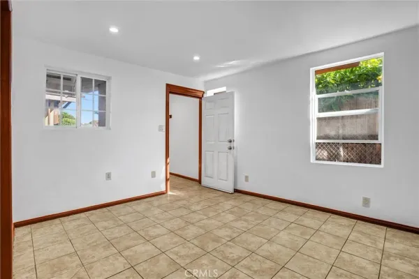 $2,575 | 313 North Hicks Avenue, Los Angeles, CA 90063