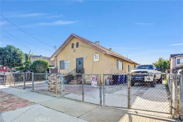 $2,995 | 313 North Hicks Avenue, Los Angeles, CA 90063