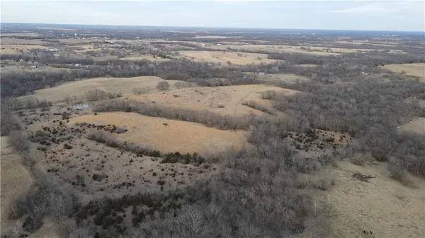 $905,000 | 29210 South Ssr D Highway, Cleveland, MO 64734