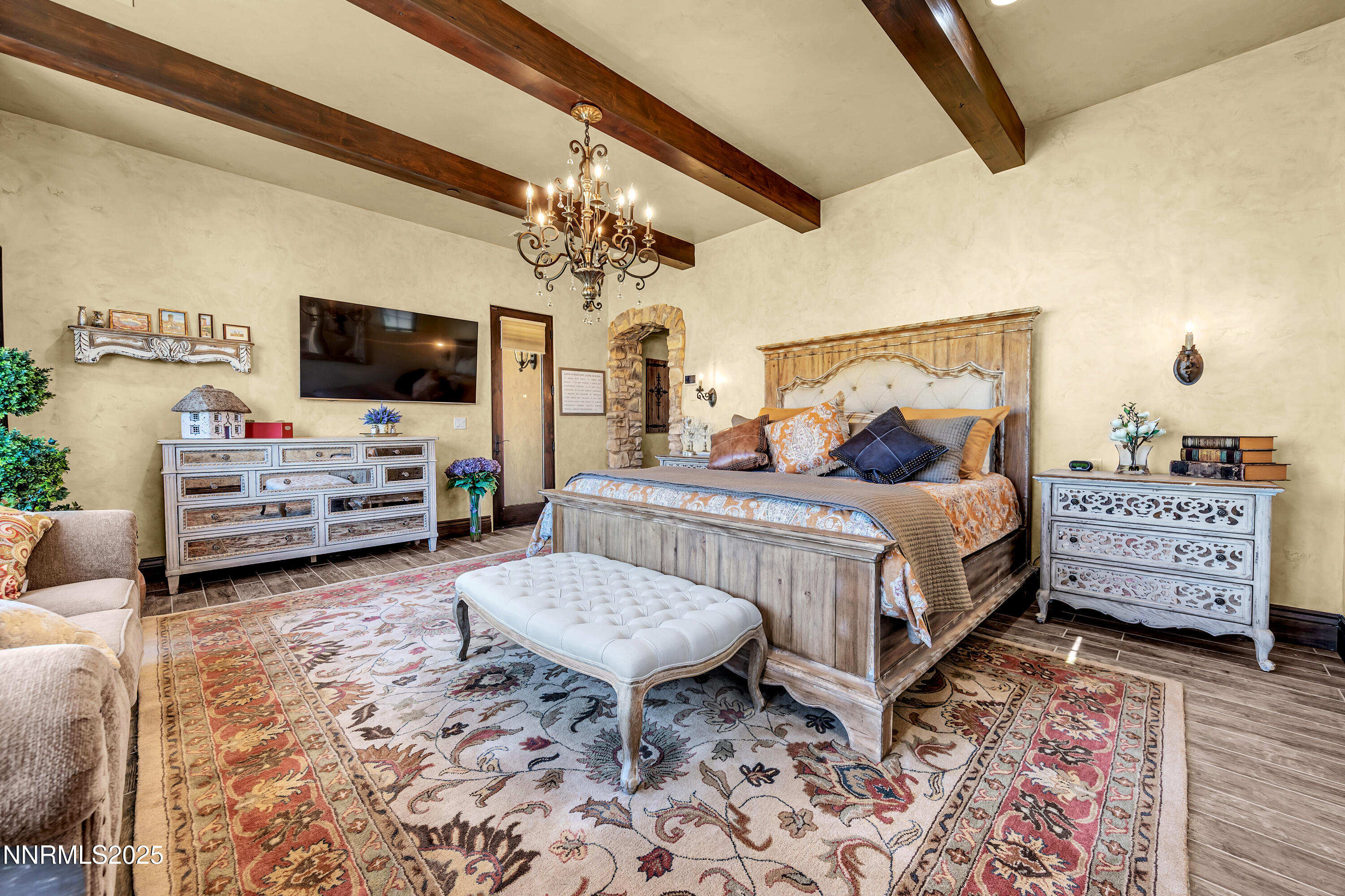 3166 Vista Favoloso Reno, NV 89519 - Photo 26 of 81 a bedroom with a bed and flat screen tv