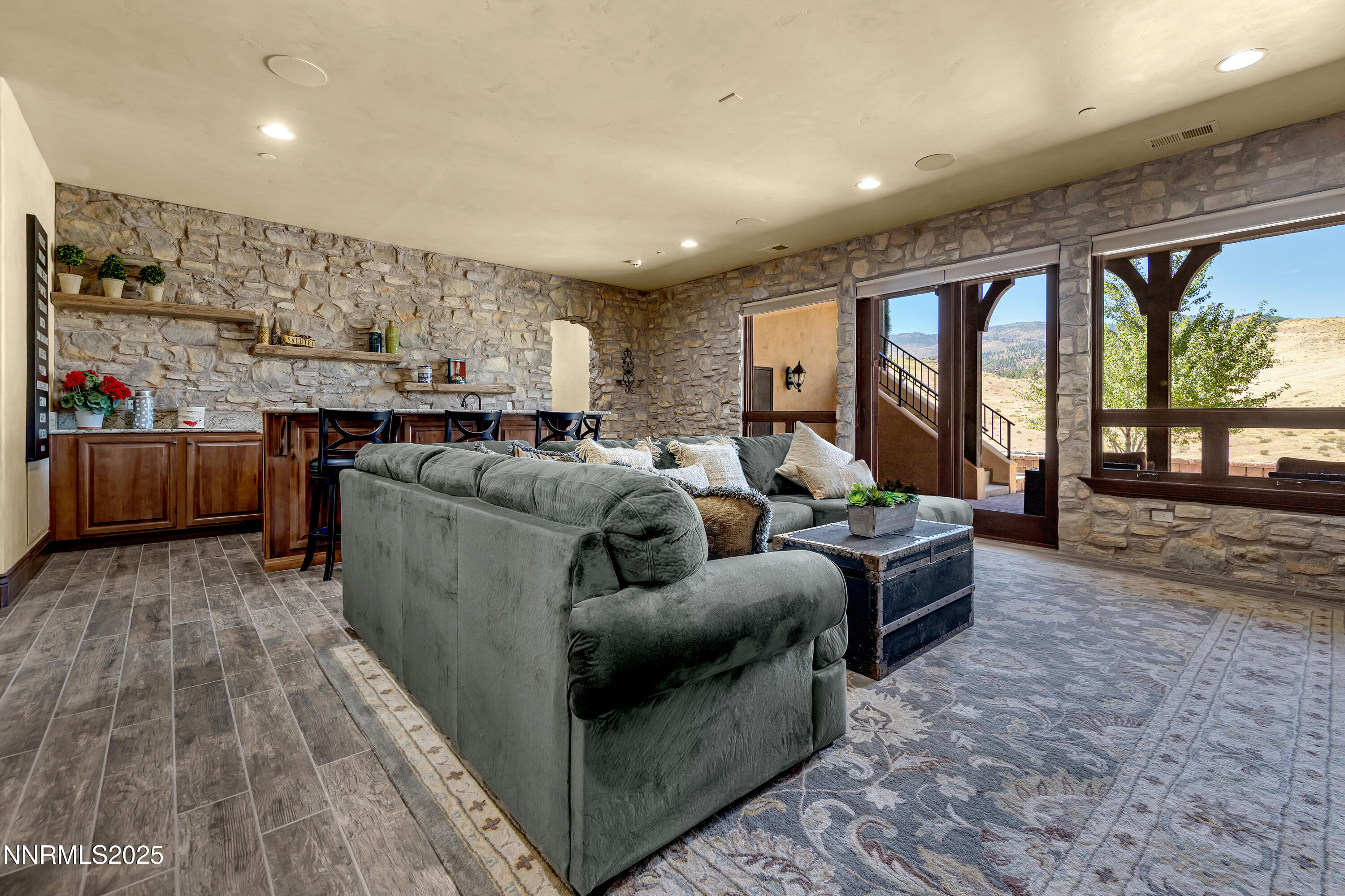 3166 Vista Favoloso Reno, NV 89519 - Photo 38 of 81 a living room with furniture and a large window