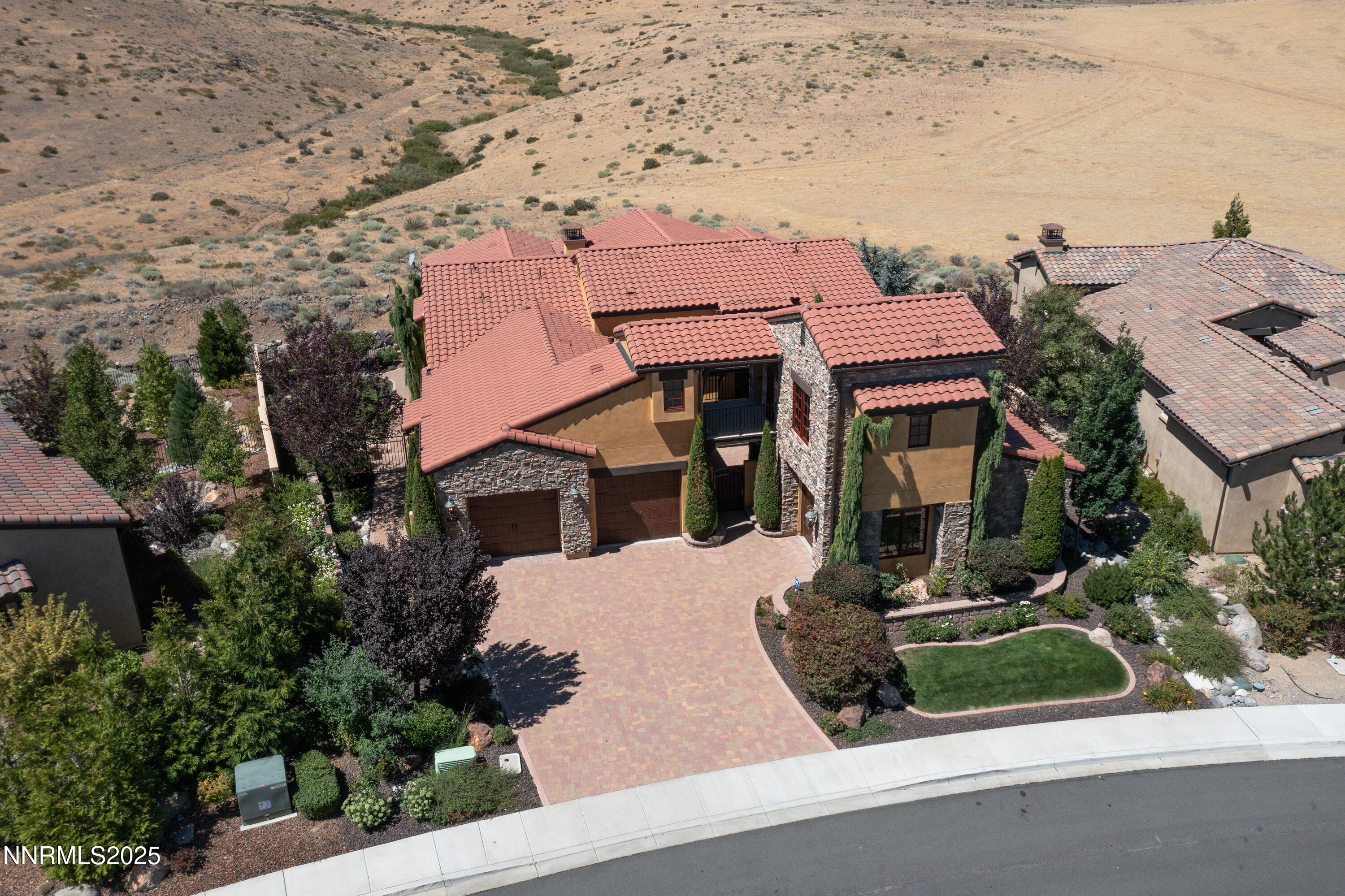 3166 Vista Favoloso Reno, NV 89519 - Photo 60 of 81 an aerial view of a house with garden space and street view