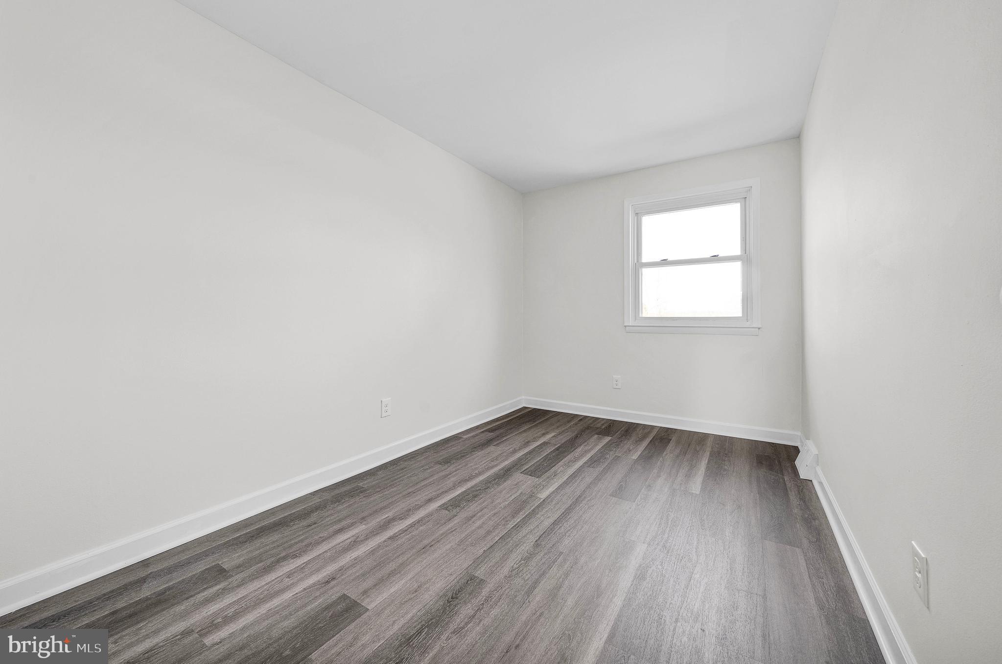 10840 Rennard Street Philadelphia, PA 19116 - Photo 11 of 16