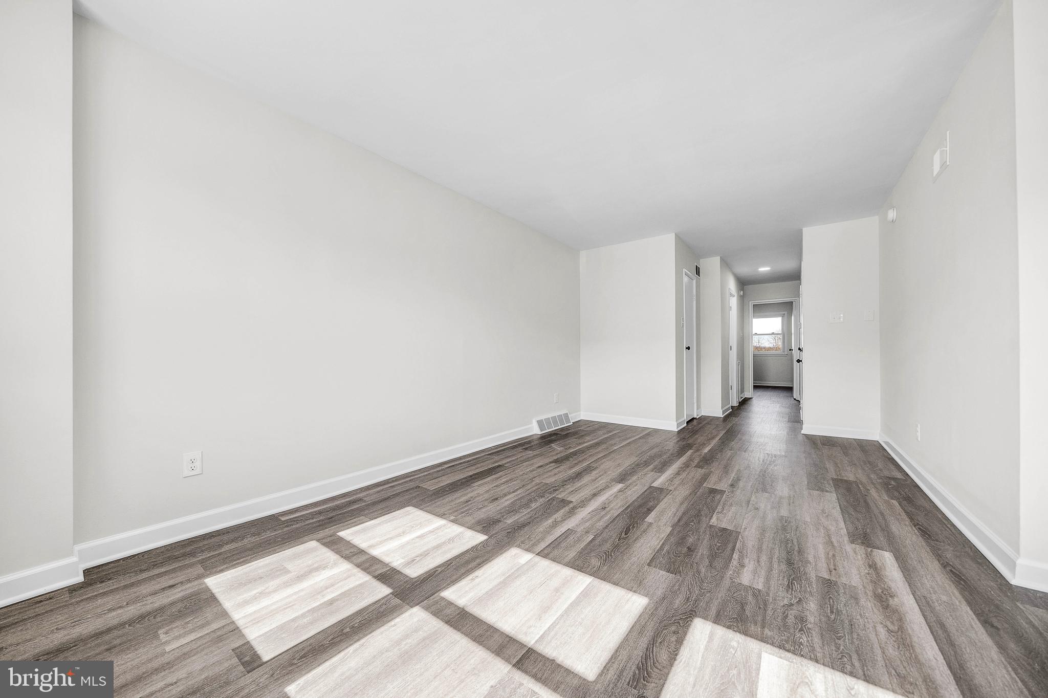 10840 Rennard Street Philadelphia, PA 19116 - Photo 12 of 16