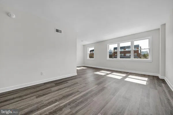 $1,800 | 10840 Rennard Street, Philadelphia, PA 19116