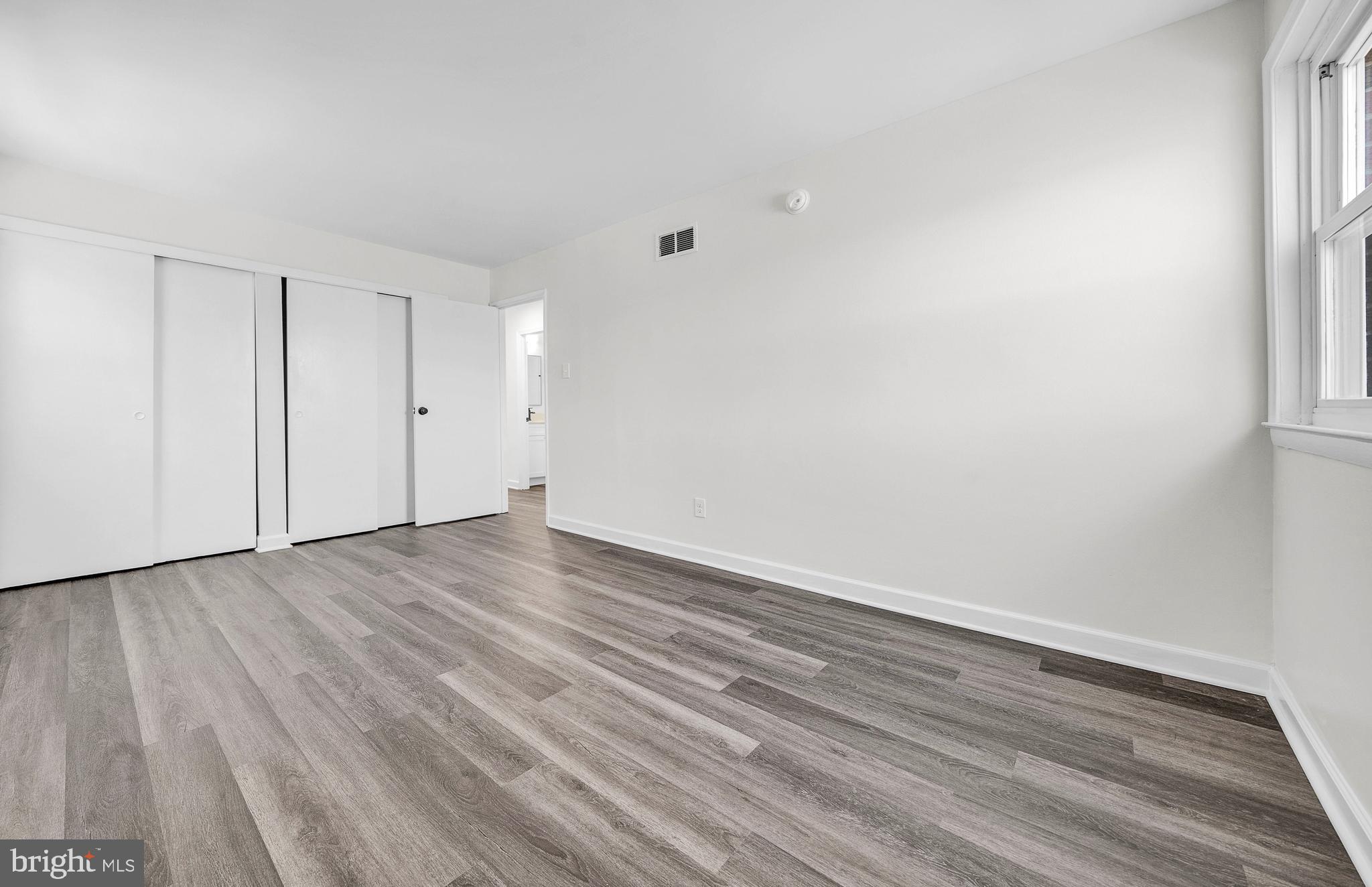 10840 Rennard Street Philadelphia, PA 19116 - Photo 9 of 16