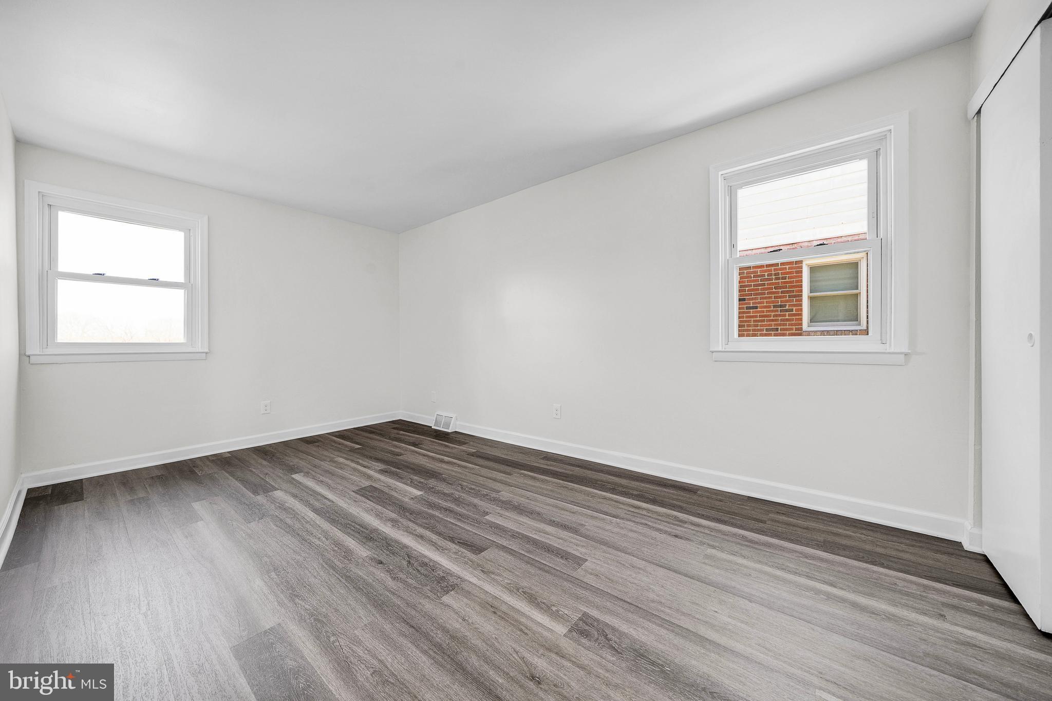 10840 Rennard Street Philadelphia, PA 19116 - Photo 10 of 16