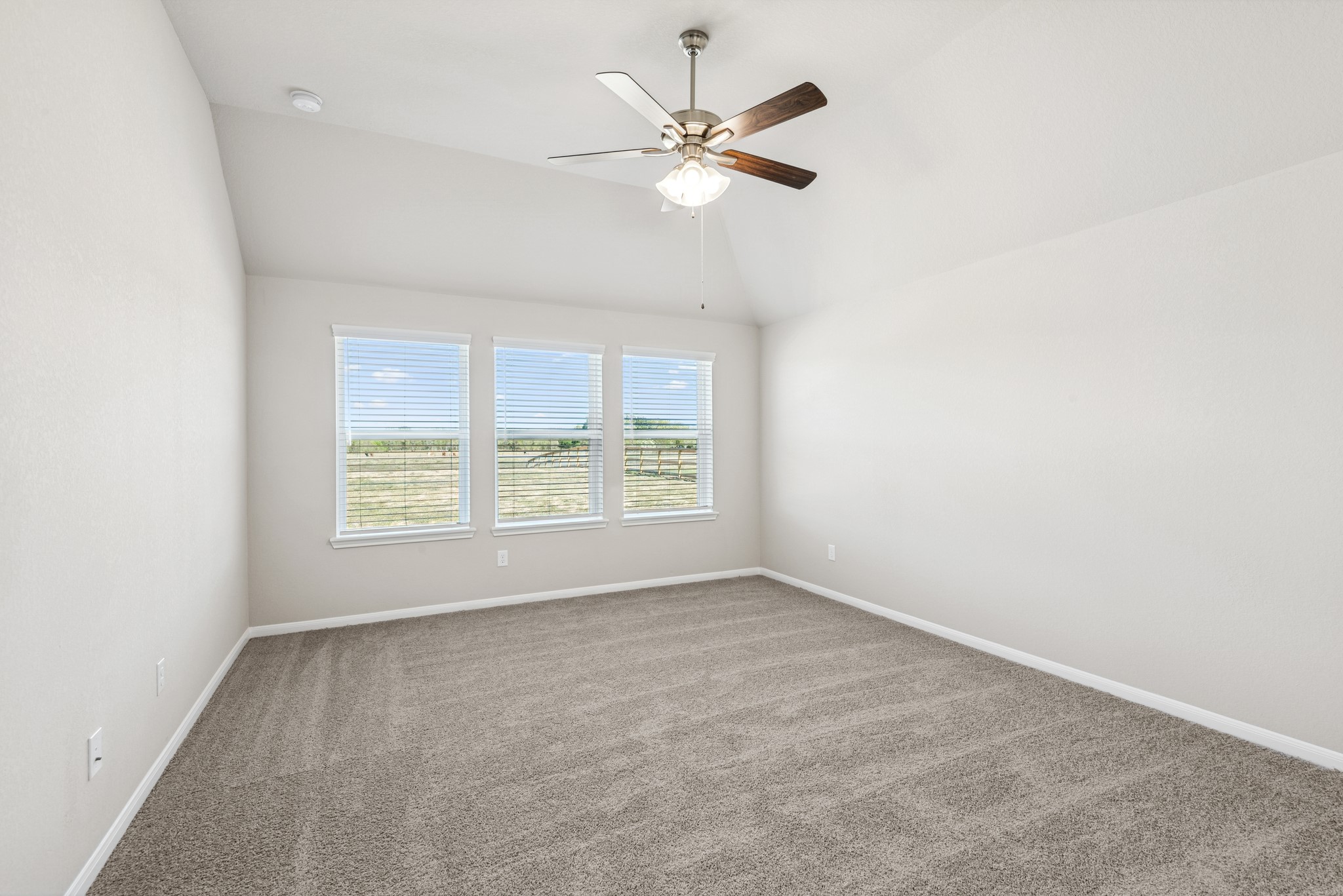 6715 Allens Landing Needville, TX 77461 - Photo 10 of 40 Spacious owner's suite
