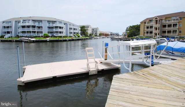 $290,000 | 206 North Heron Drive, Unit 15, Ocean City, MD 21842