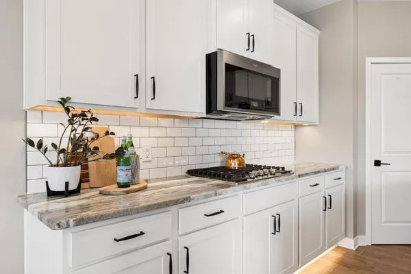 $550,000 | 16094 Fairoaks Avenue North, Hugo, MN 55038