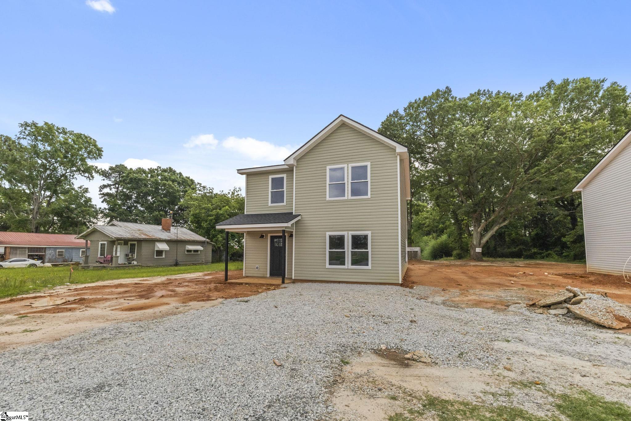 706 Laurel Street Honea Path, SC 29654 - Photo 3 of 31