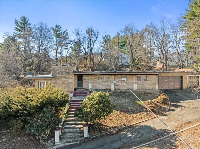 $899,000 | 5 Arcadian Drive, Spring Valley, NY 10977