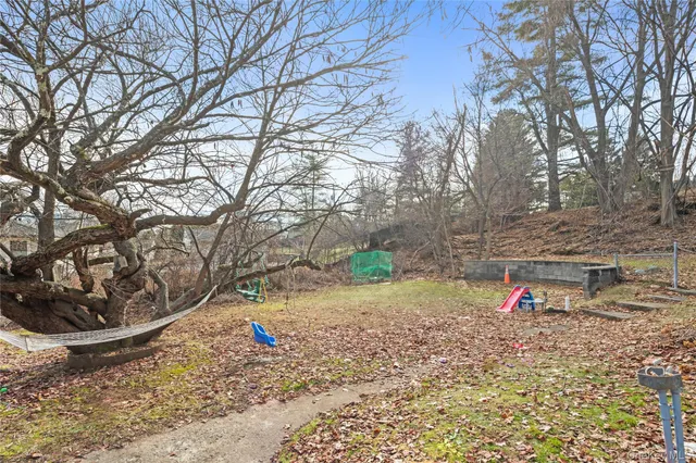 $899,000 | 5 Arcadian Drive, Spring Valley, NY 10977