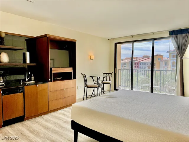 $1,450 | 29 Montelago Boulevard, Unit 439, Henderson, NV 89011