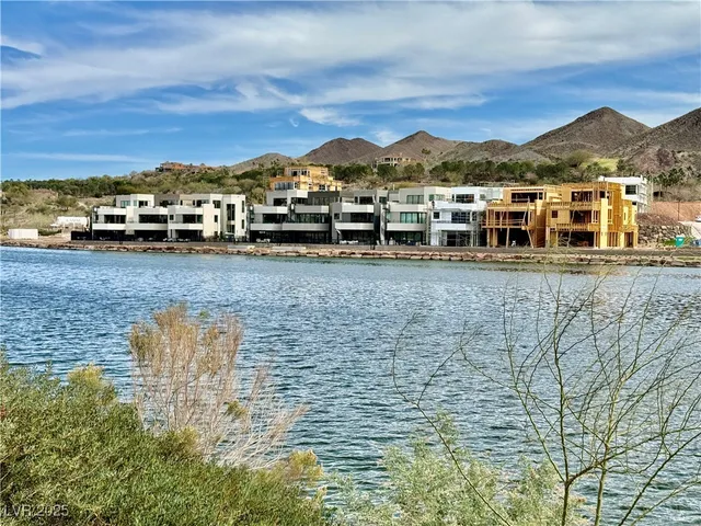 $1,450 | 29 Montelago Boulevard, Unit 439, Henderson, NV 89011