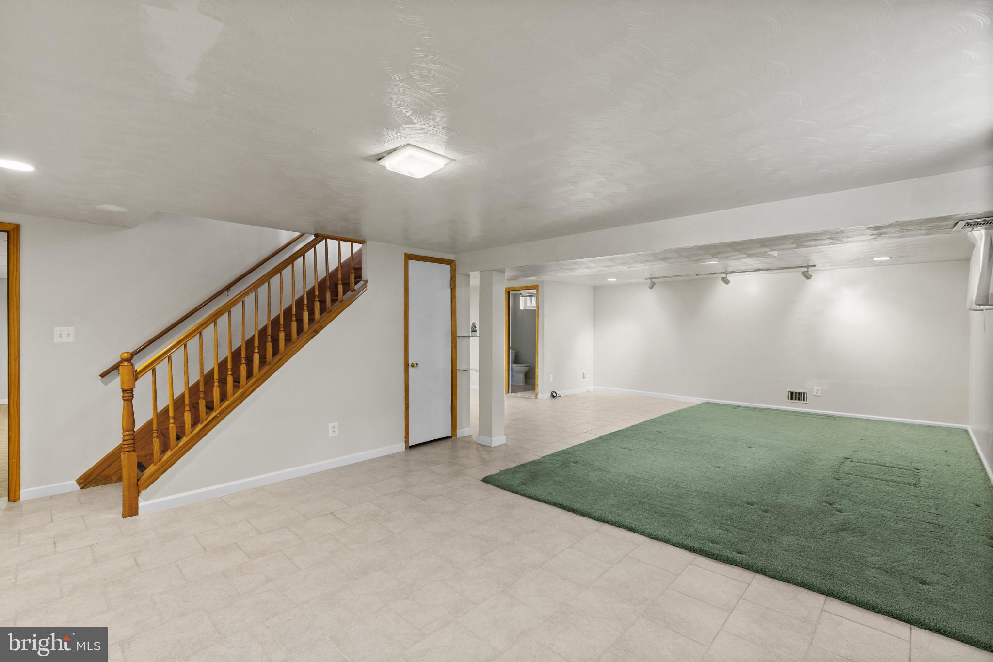 8701 Allenswood Road Randallstown, MD 21133 - Photo 24 of 38