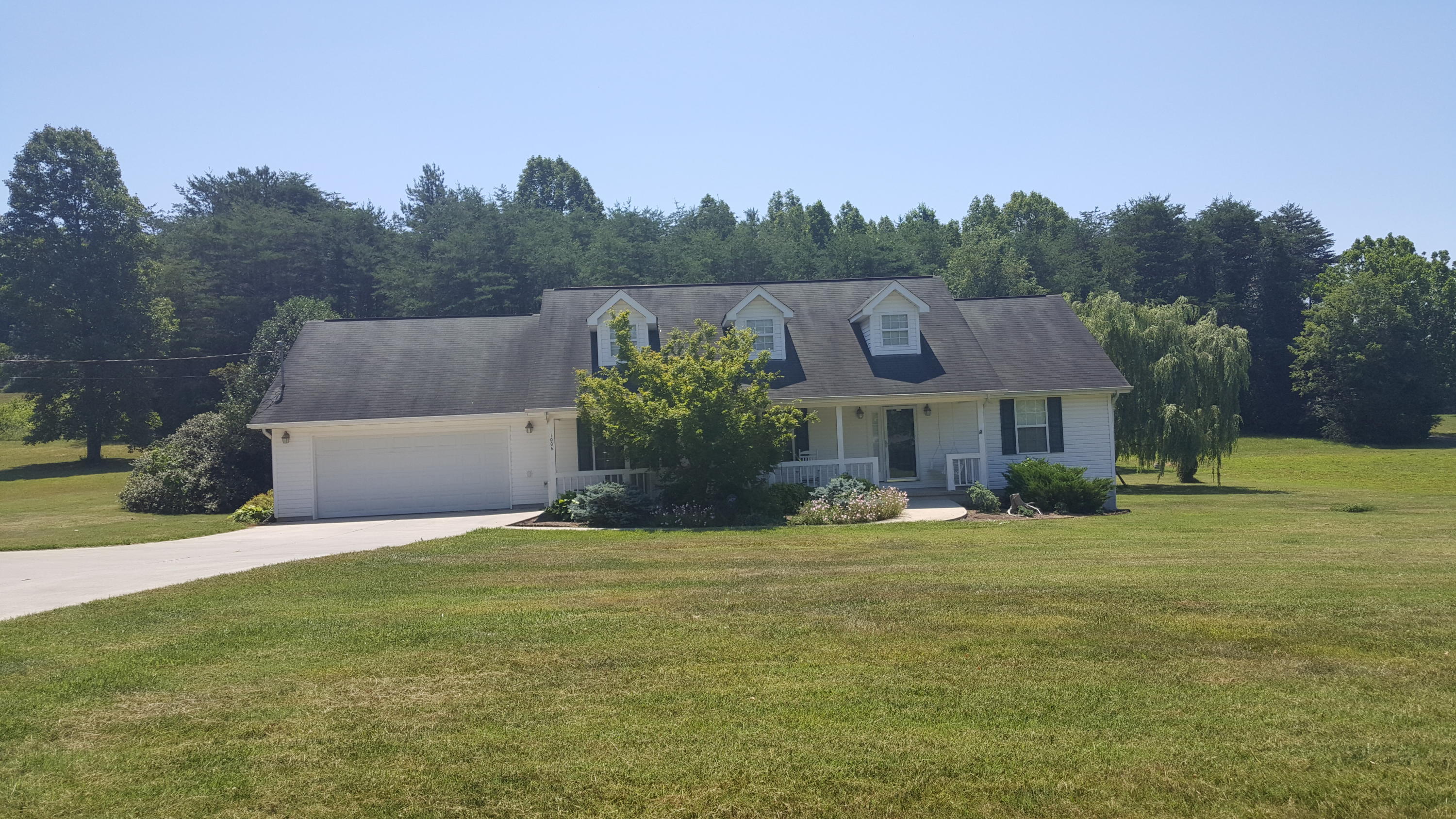 1006 Mountain Road Clinton, TN 37716 - Photo 1 of 17 20160620_122343