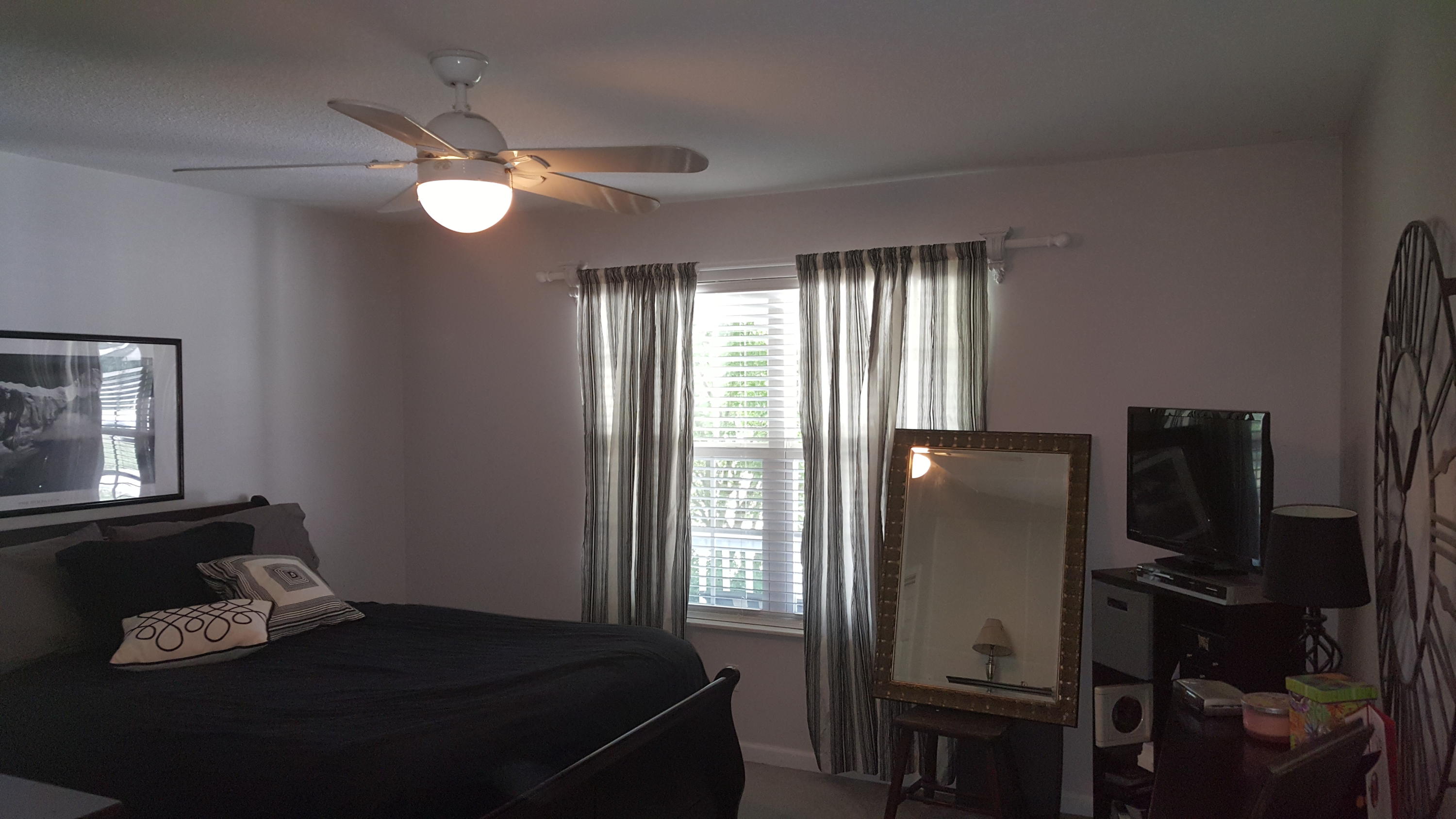 1006 Mountain Road Clinton, TN 37716 - Photo 10 of 17 MASTER BEDROOM