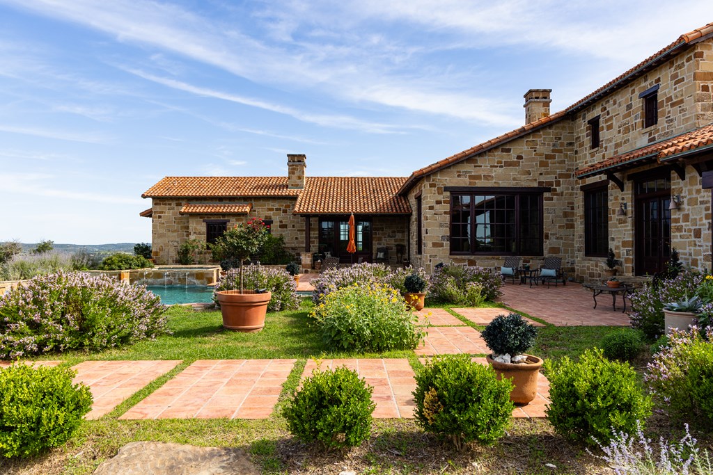 250 Hidden Hills Ranch Road East Kerrville, TX 78028 - Photo 73 of 107