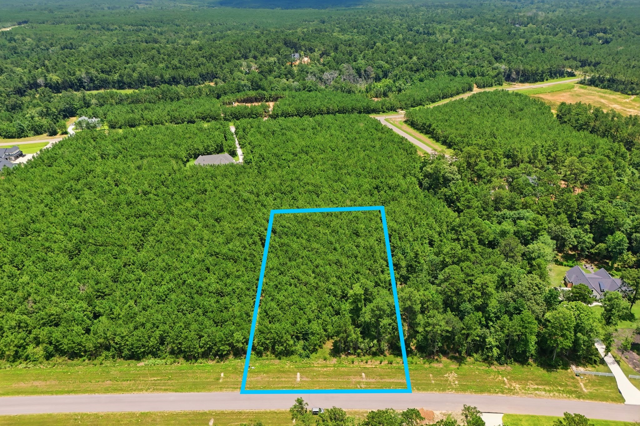 16222 Ridge Oak Road Willis, TX 77378 - Photo 3 of 32 Aerial view of 2 acre lot 18, section 09